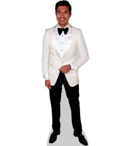 Henry Golding (White Suit) Pappaufsteller