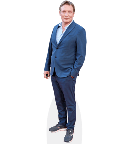 Oliver Masucci (Blue Suit) Pappaufsteller