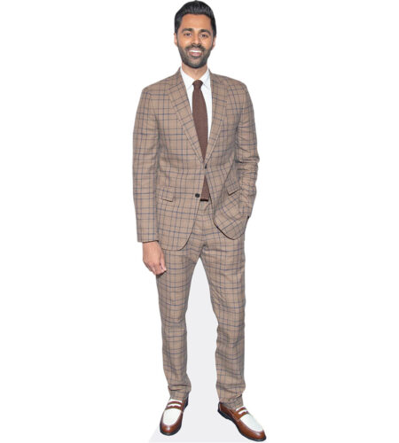 Hasan Minhaj (Suit) Pappaufsteller
