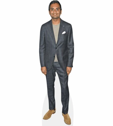 Aziz Ansari (Suit) Pappaufsteller